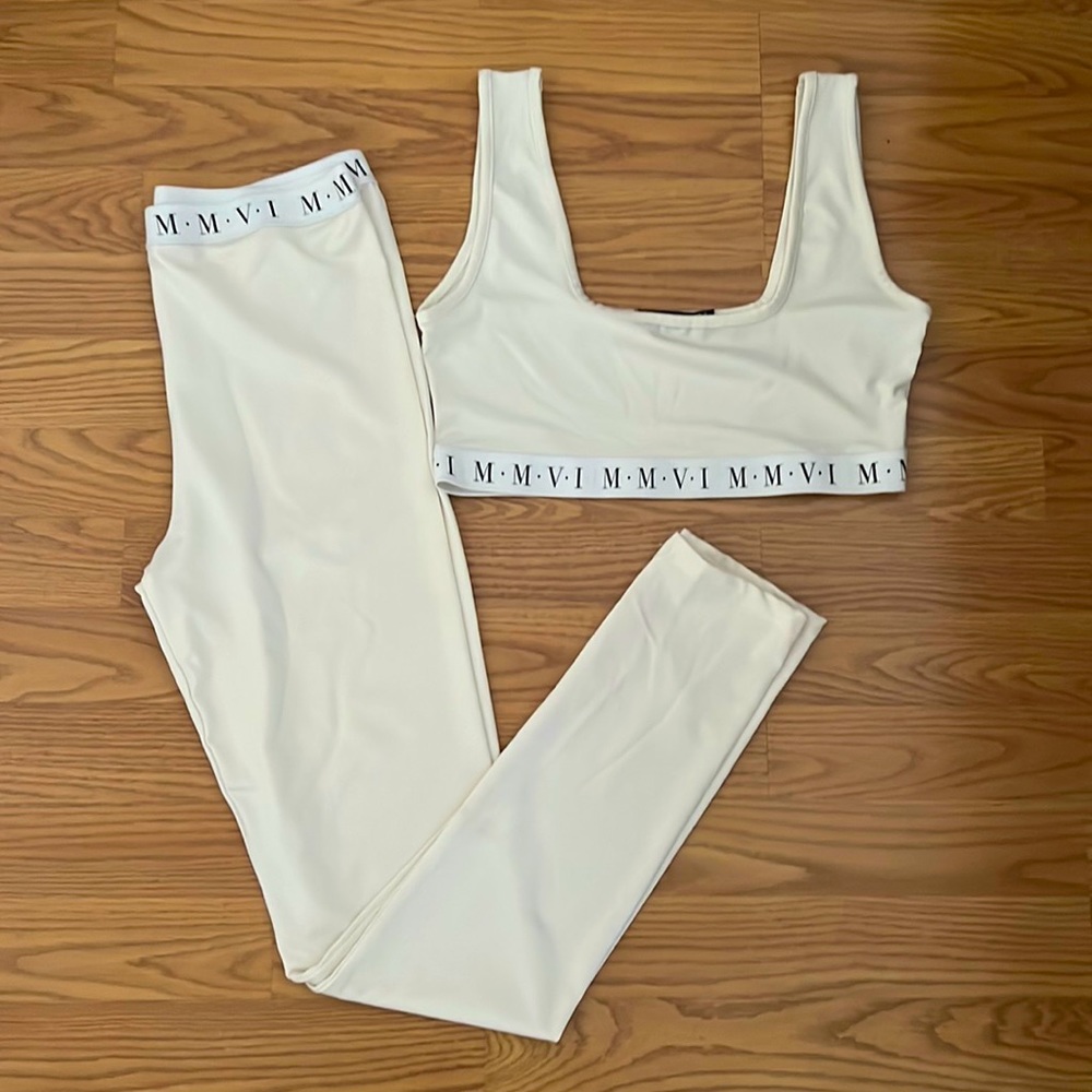 All white and Roman numeral SET